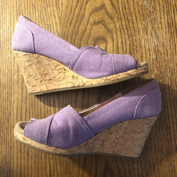 Toms size 6 purple canvas wedges - Picture 2 of 6